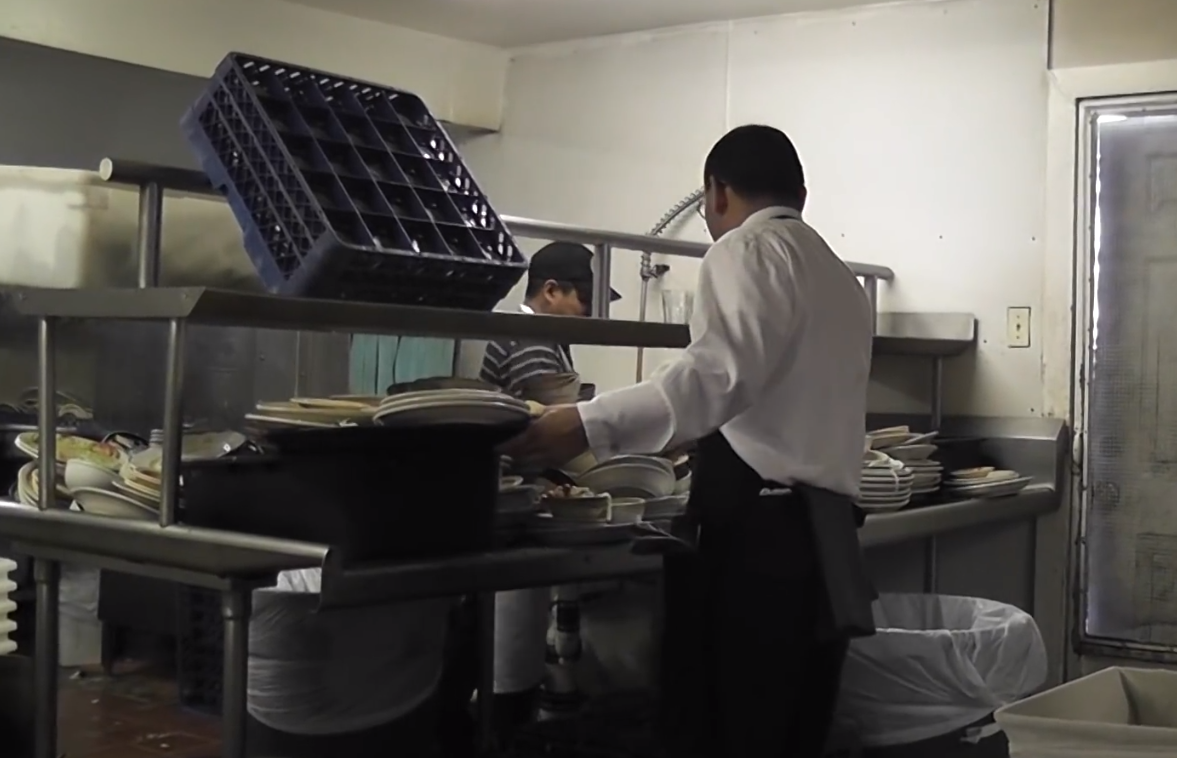 双尼商用洗碗机：改变你的餐饮生意，一切超乎你所想！